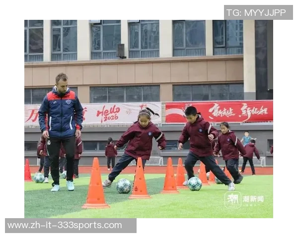 课外足球课助力学生全面发展培养团队精神与身体素质的理想选择 课外足球课助力学生全面发展培养团队精神与身体素质的理想选择